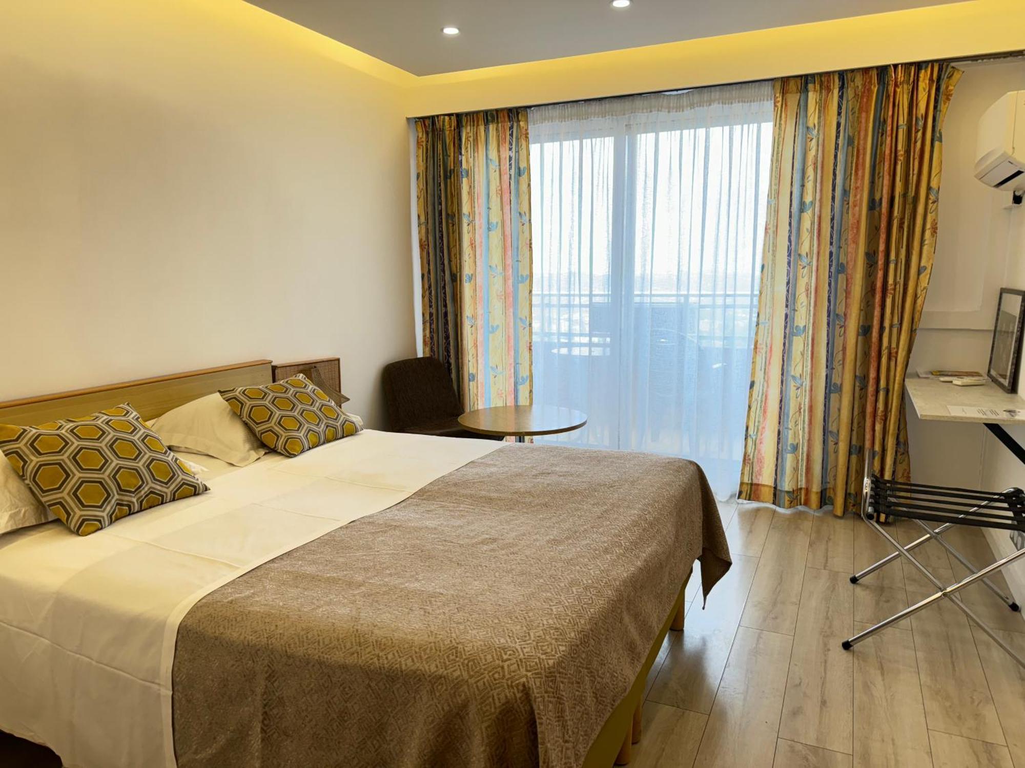 Hotel Panorama Grasse Kültér fotó